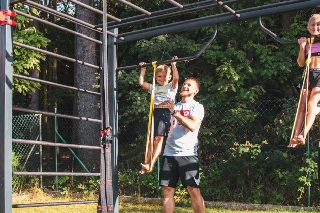 5 důvodů, proč si na zahradu pořídit vlastní hřiště